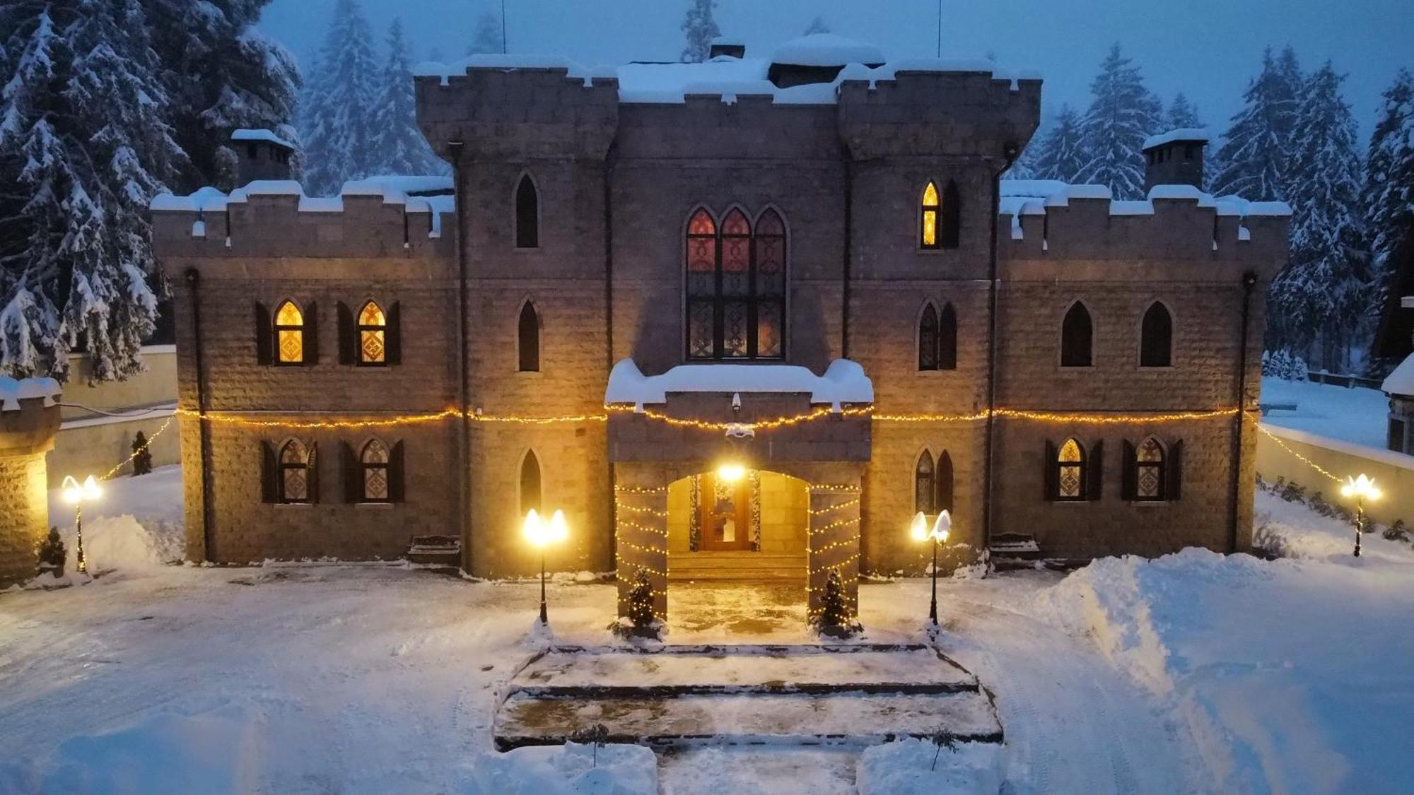 The Castle - Your Unique Way Of Retreat Borowez Exterior foto